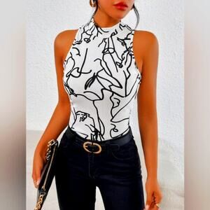 Women's fashion blouse/Size L.  NWT!